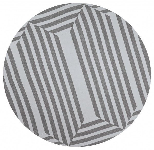 7' Round  UV treated Polypropylene Oatmeal Area Rug