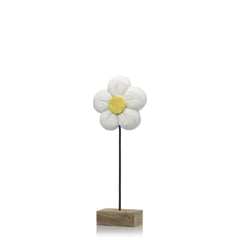 4' x 8' x 21' Natural and Black White Small Daisy on Stand