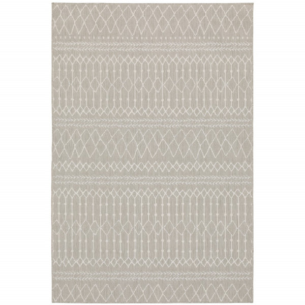 5’x7’ Gray and Ivory Geometric Indoor Outdoor Area Rug
