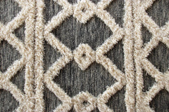 7’ x 9’ Gray and White Boho Chic Area Rug