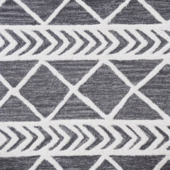 7' x 9' Gray and White Geometric Stripes Area Rug