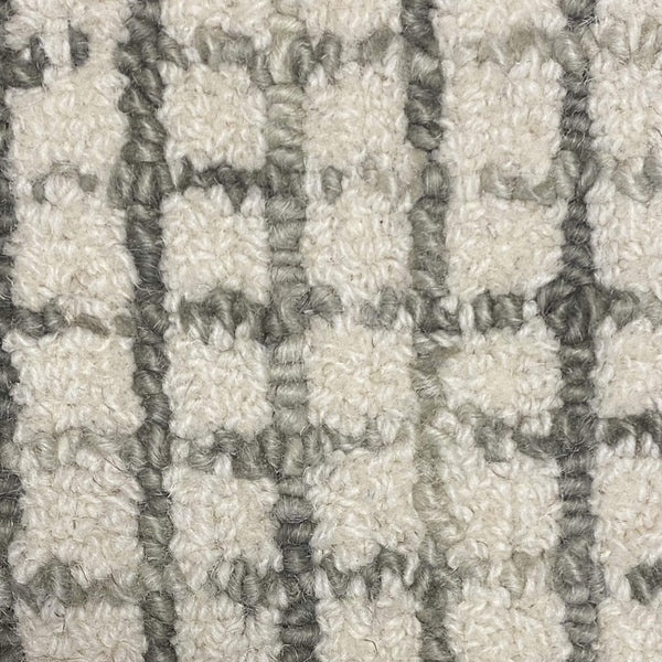 5' x 8' Tan and Ivory Grid Area Rug