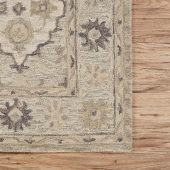 9' x 12' Pale Green and Cream Decorative Area Rug