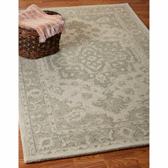 5' x 8' Green and Cream Medallion Area Rug