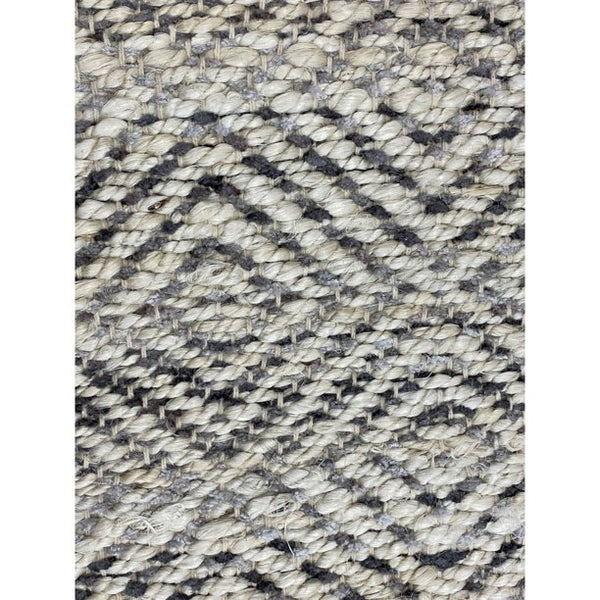 7' x 9' Tan and Gray Ornate Geometric Area Rug