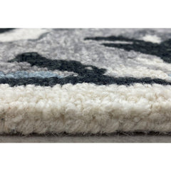 5' x 7' Black and Cream Floral Trellis Area Rug