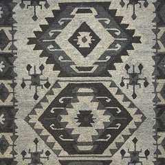 7' x 9' Gray and Ivory Classic Decorative Area Rug