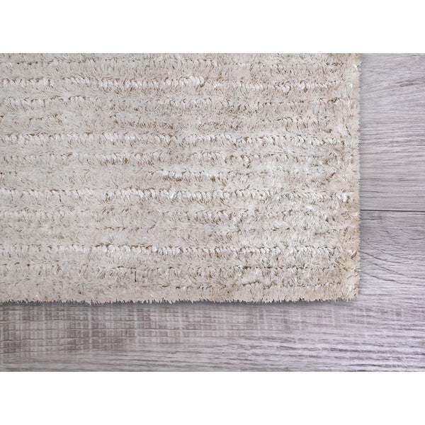 8' x 10' White Modern Shimmery Area Rug